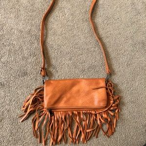 Fringe shoulder bag